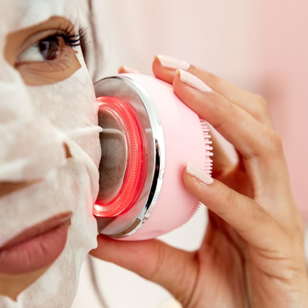 BlissGleam | Facial Cleansing Brush & LED Light therapy